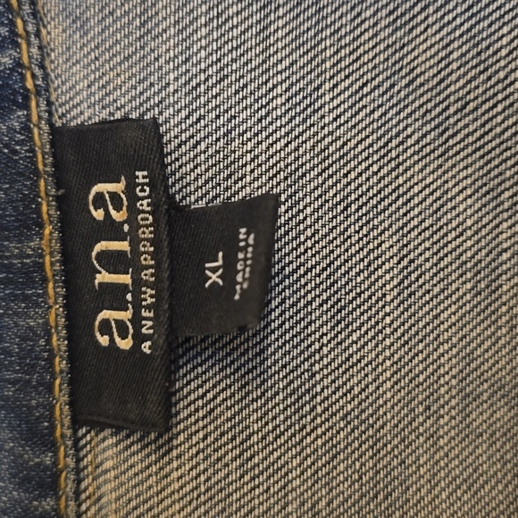 a.n.a Blue Jean Jacket Classic Style - Picture 3 of 5